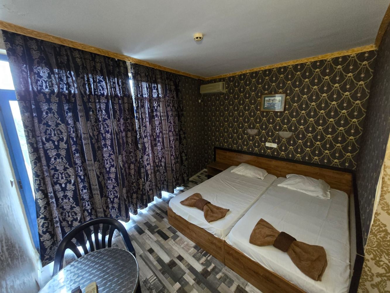 Стильная студия в центре Солнечного берега с видом на парк и город