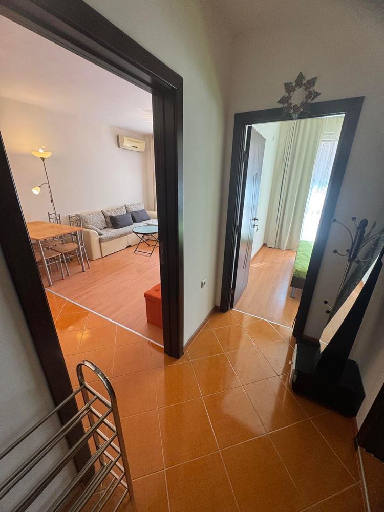 Квартира с одной спальней на первом этаже в Старом городе Поморие – рядом с морем