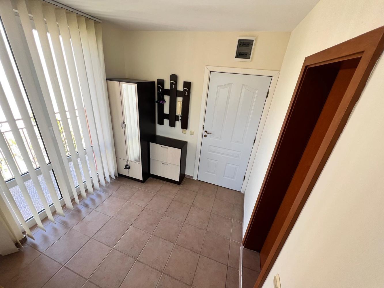 Просторная и полностью меблированная студия в Солнечном Берегу – готова к проживанию или инвестиции