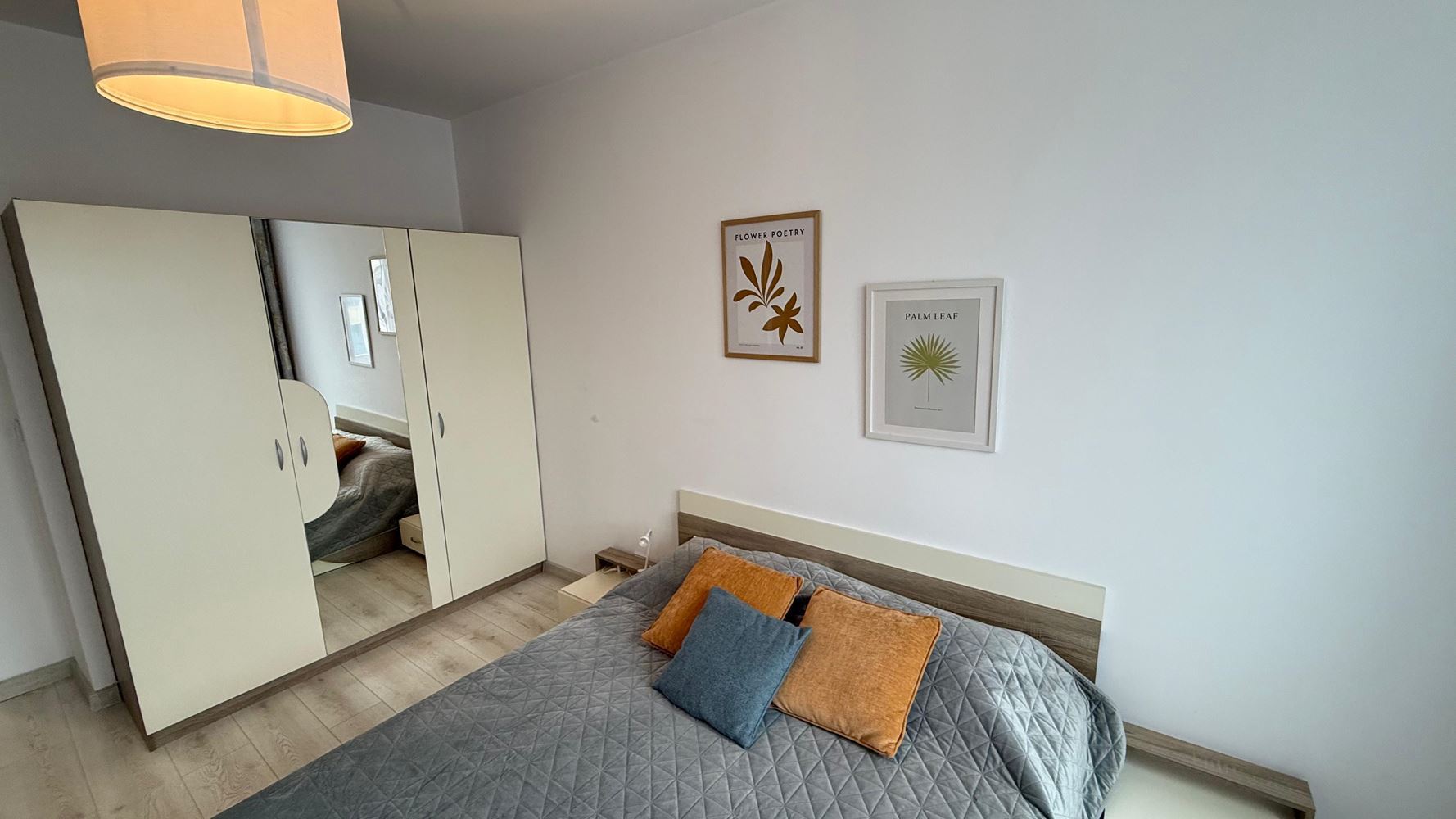 Просторная и современная квартира с одной спальней со всеми удобствами в Помории