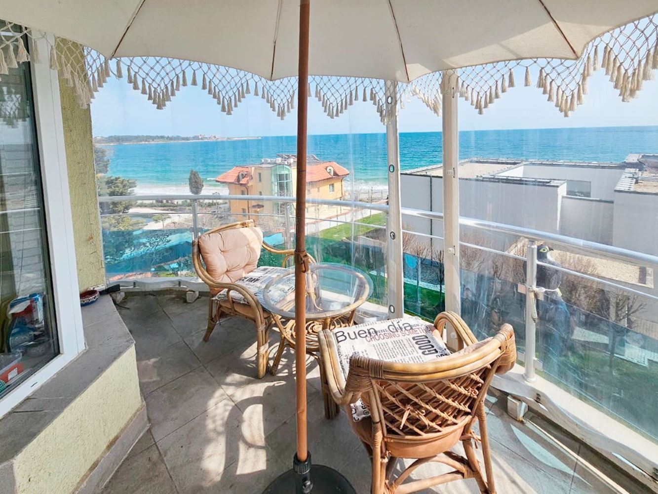 Роскошный апартамент с двумя спальнями с видом на море на первой линии в Равде – 114 м², две террасы и полный комфорт