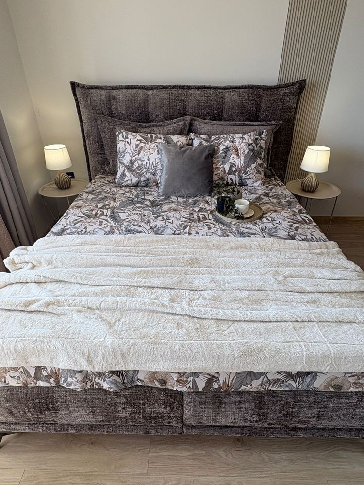 Два независимых жилых пространства с видом на море в центре Святого Власа – дизайнерский интерьер и собственное парковочное место