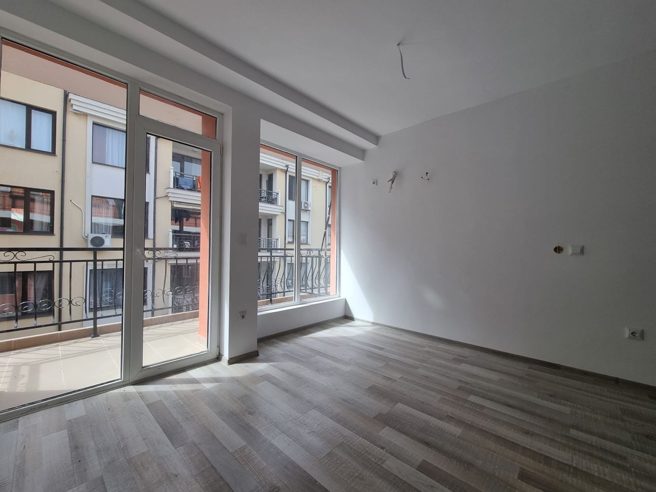  Квартира с одной спальней в Свети Влас без обслуживания – комфорт и спокойствие в 400 м от моря