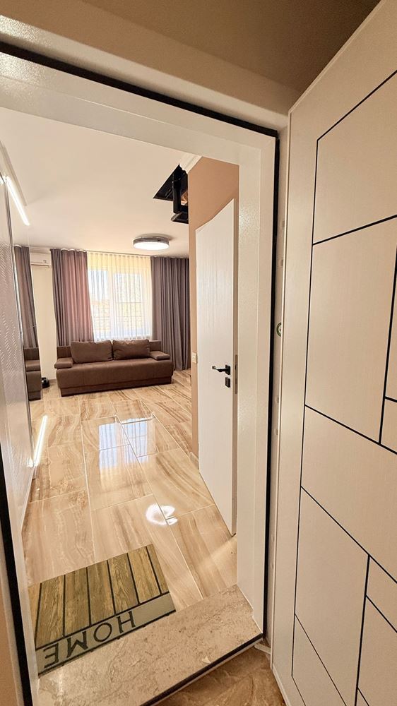 Роскошный двухуровневый апартамент с тремя спальнями в центре Солнечного Берега – простор, стиль и комфорт на двух уровнях