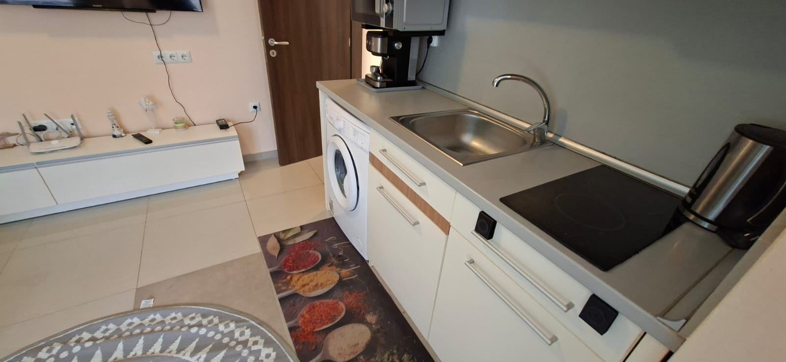 Комфорт и практичность у моря – полностью меблированный апартамент с одной спальней в Святом Власе