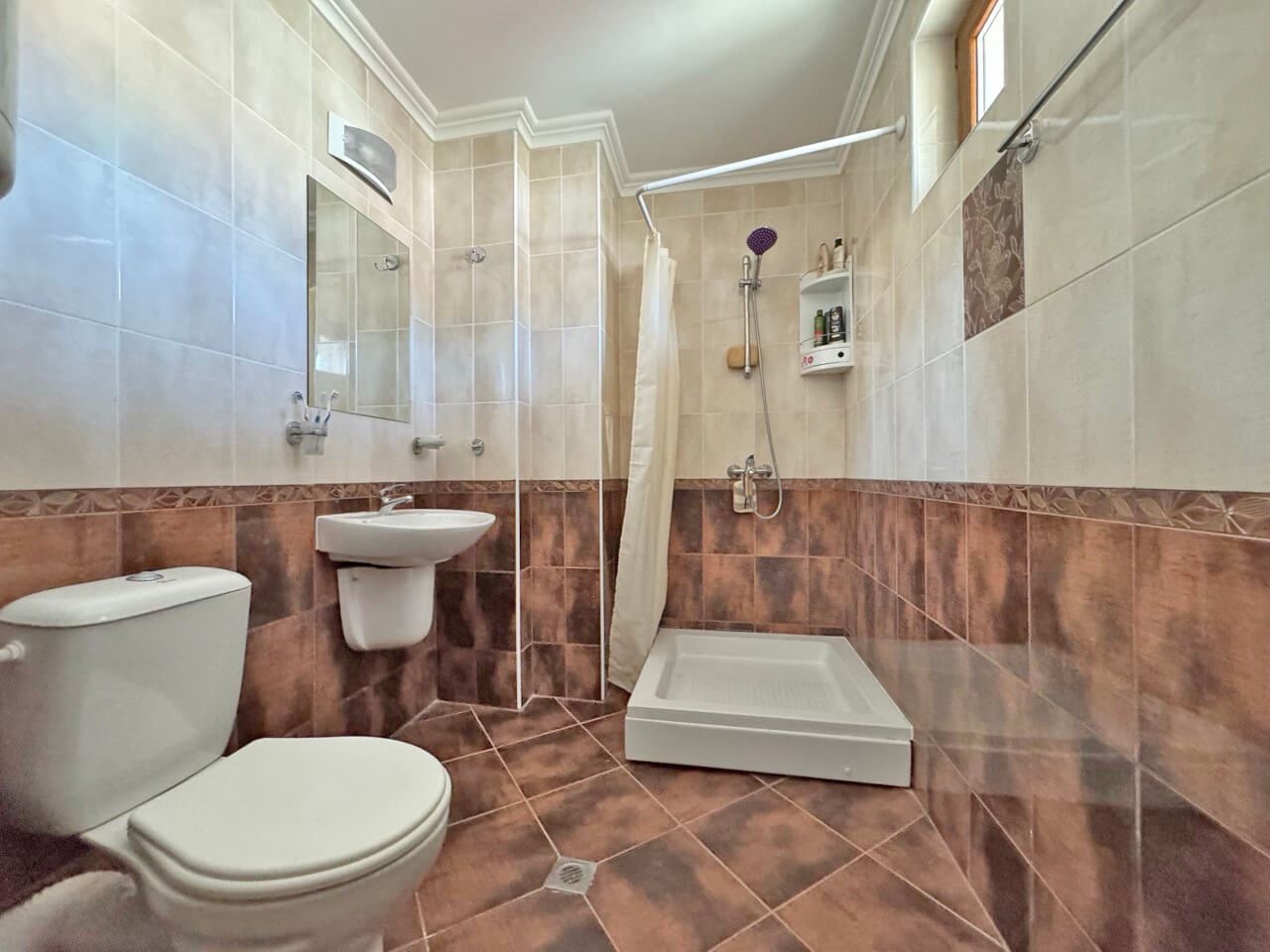 Просторная квартира с 2 спальнями в бутиковом комплексе в нескольких метрах от моря в Святом Власе 