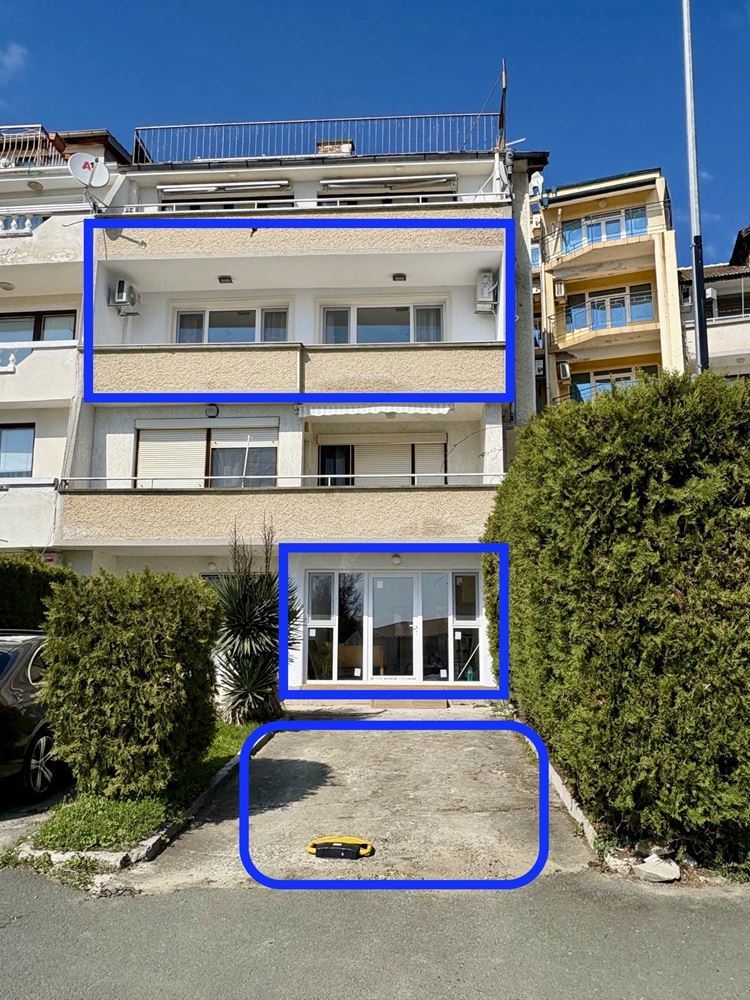 Два независимых жилых пространства с видом на море в центре Святого Власа – дизайнерский интерьер и собственное парковочное место