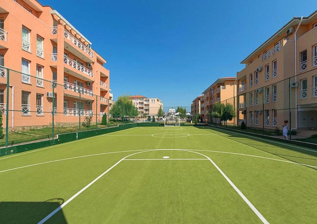 Уютная квартира с одной спальней в современном комплексе рядом с Солнечным Берегом – комфорт, спокойствие и отличные удобства 