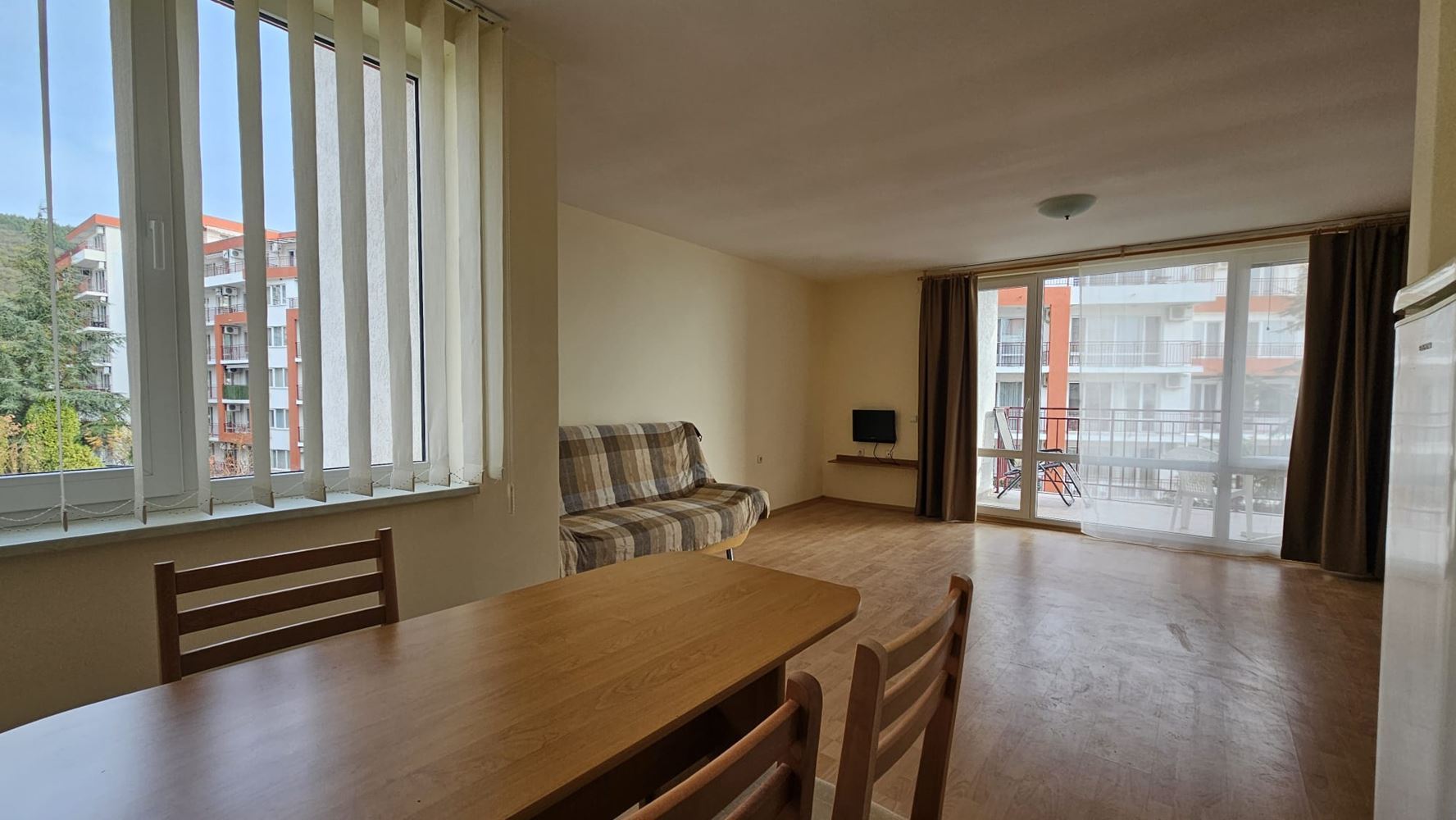  Морская идиллия на первой линии – двухкомнатная квартира (с одной спальней) с видом на море в Святом Власе