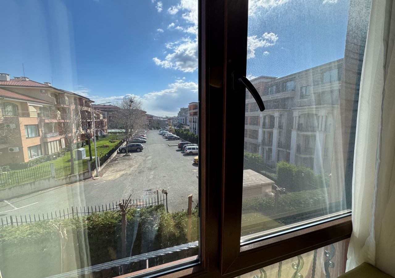 Студия на первой линии моря в Свети Влас – сочетание локации и комфорта