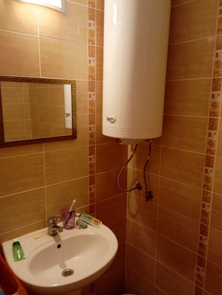 Полностью меблированный двухкомнатный апартамент в 200 м от пляжа в Равде – тишина, зелень и комфорт в небольшом комплексе