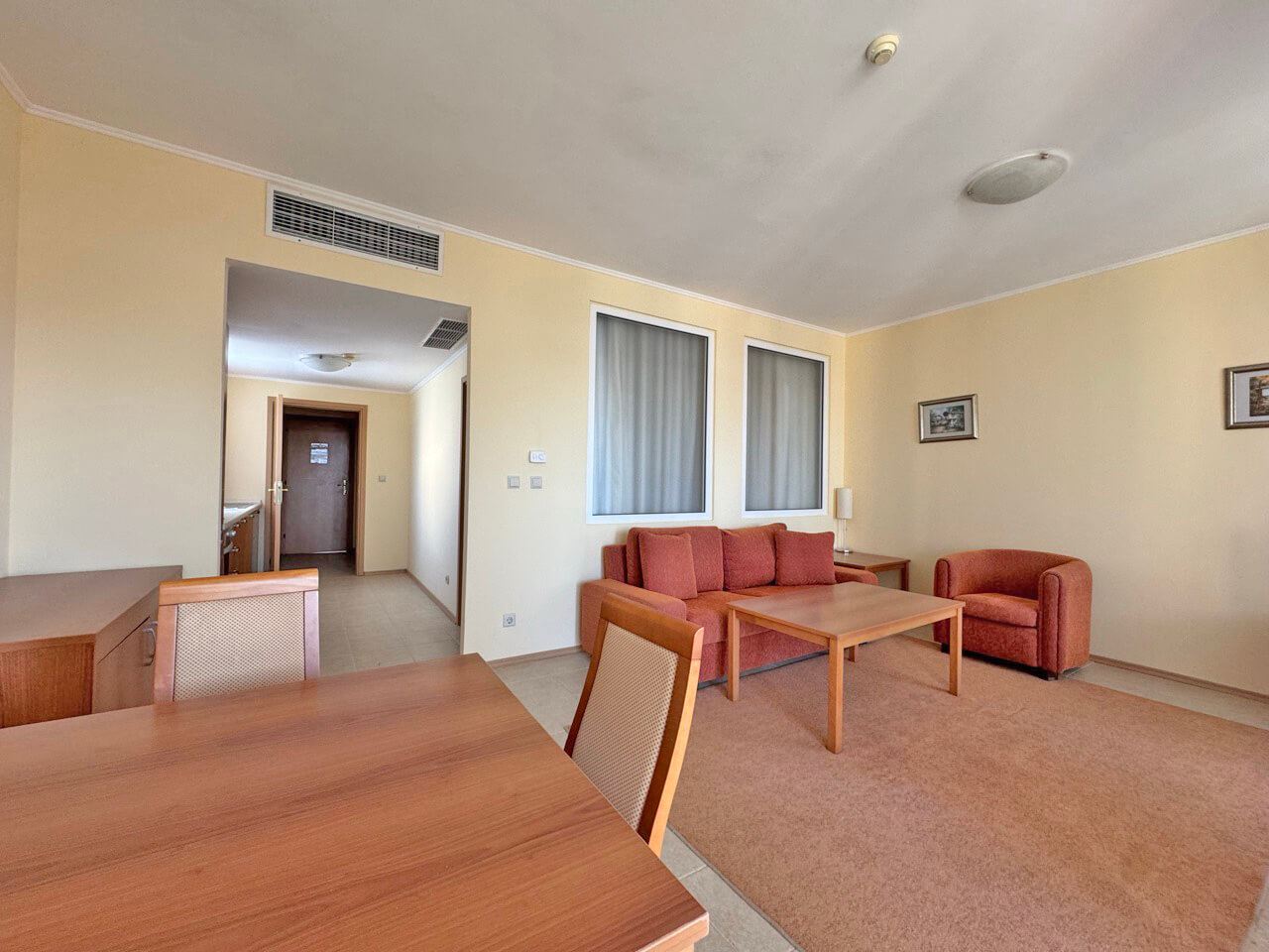 Эксклюзивный апартамент с одной спальней на первой линии в Помории – роскошь, престиж и инвестиция с мгновенной доходностью