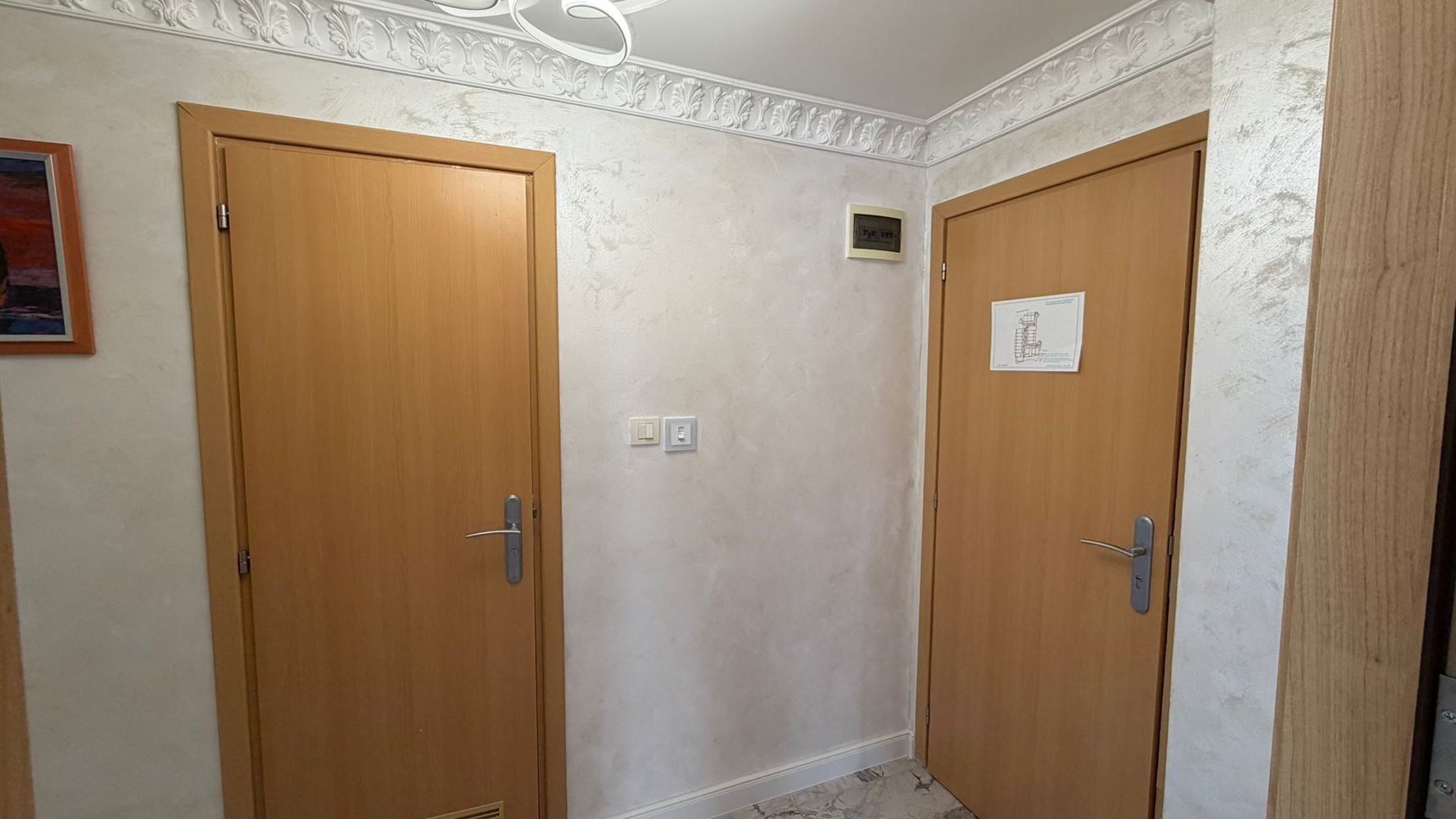 Просторная двухкомнатная квартира в 300 м от моря в Солнечном Береге – комфорт, безопасность и отличная инвестиция