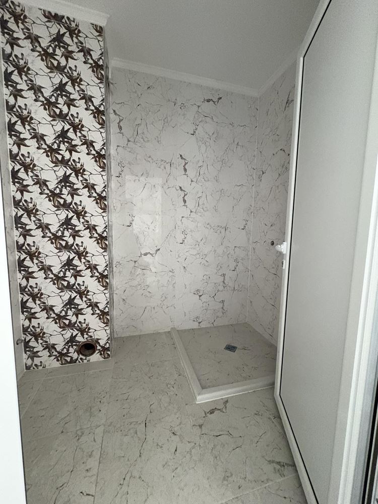 Просторная двухкомнатная квартира с видом на море в Поморие – готова к меблировке