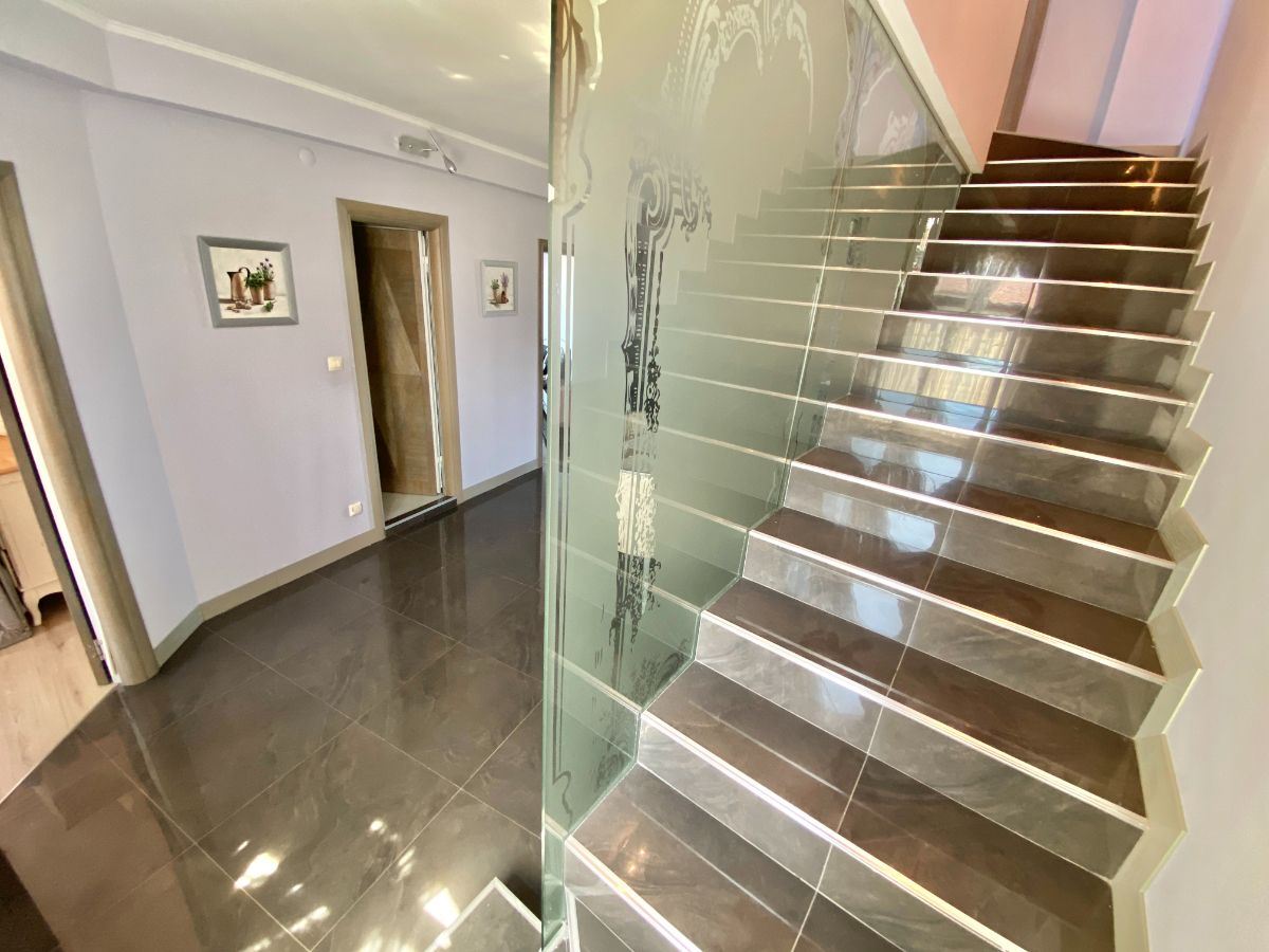 Уникальная двухуровневая квартира в комплексе премиум-класса в городе Несебр