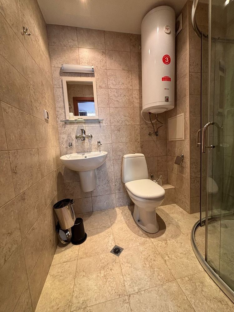 Просторная двухкомнатная квартира с видом на бассейн в Солнечном Береге – возможность второй спальни