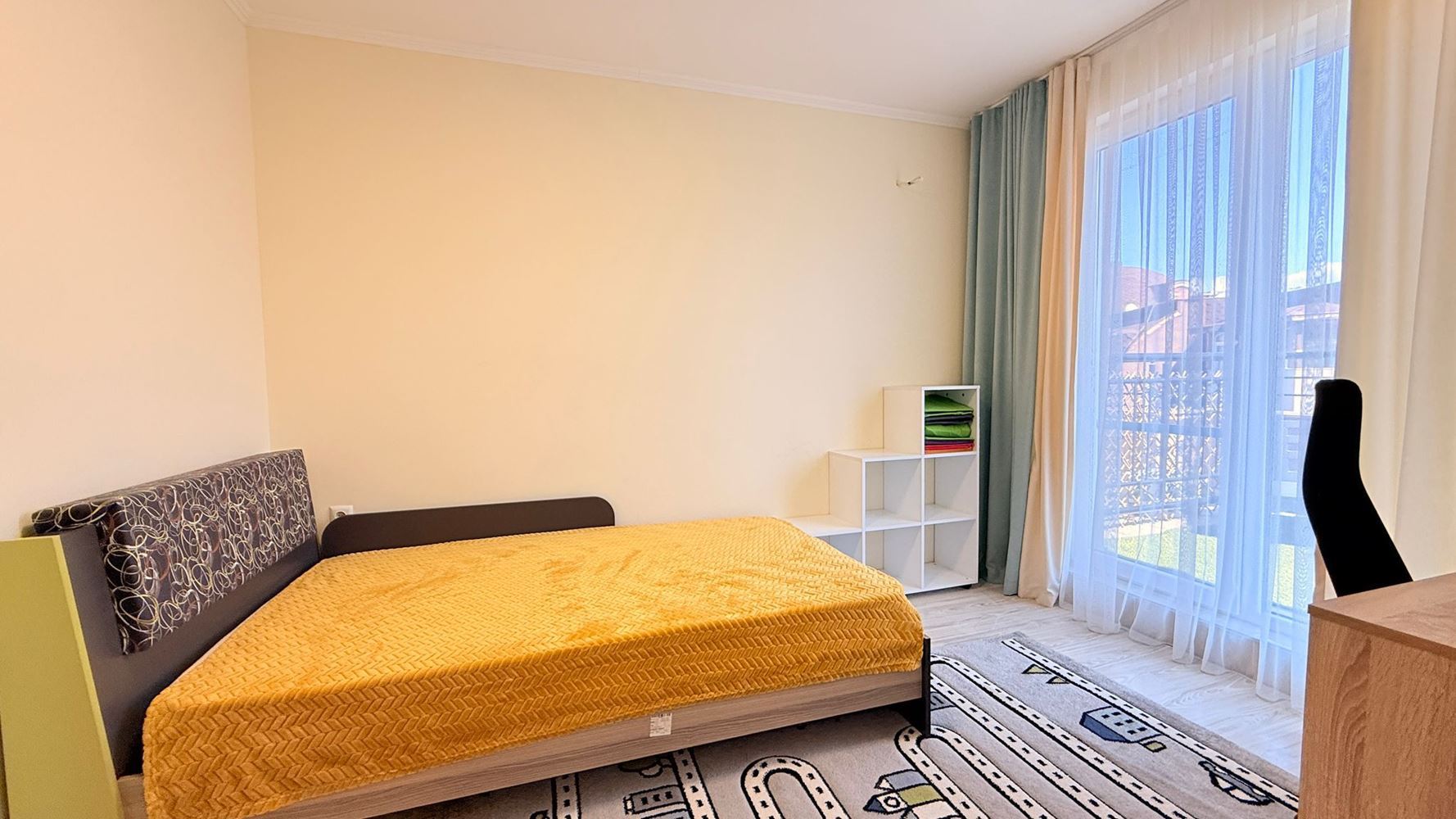 Роскошный двухуровневый апартамент с тремя спальнями в центре Солнечного Берега – простор, стиль и комфорт на двух уровнях