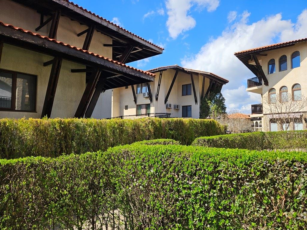 Роскошь на первой линии – стильный апартамент с верандой, собственным садом и видом на море в Святом Власе