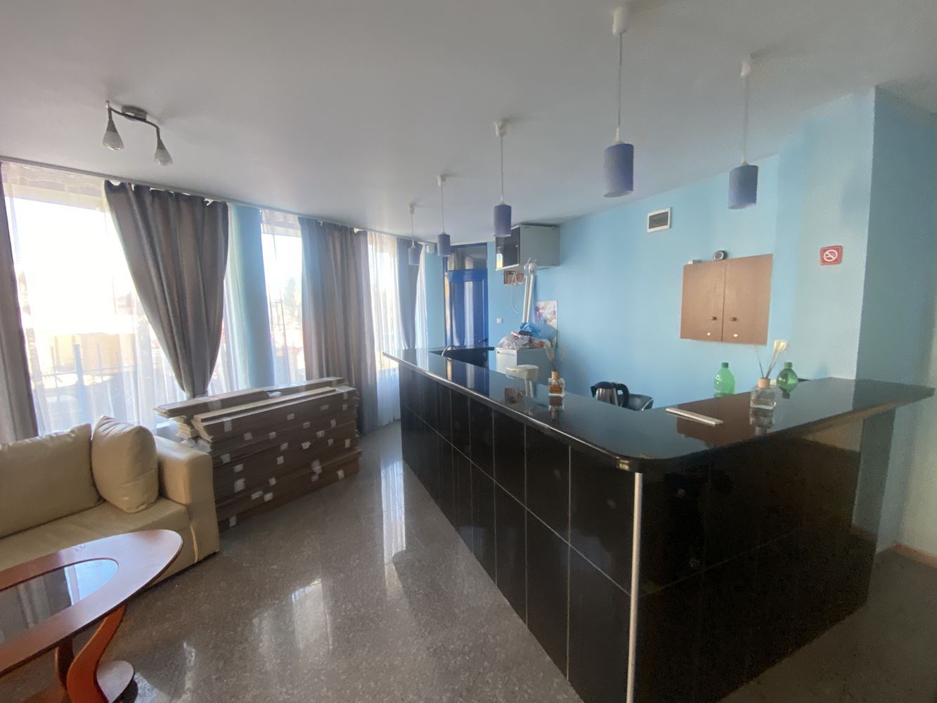 Однокомнатная квартира с видом на море в интересном комплексе