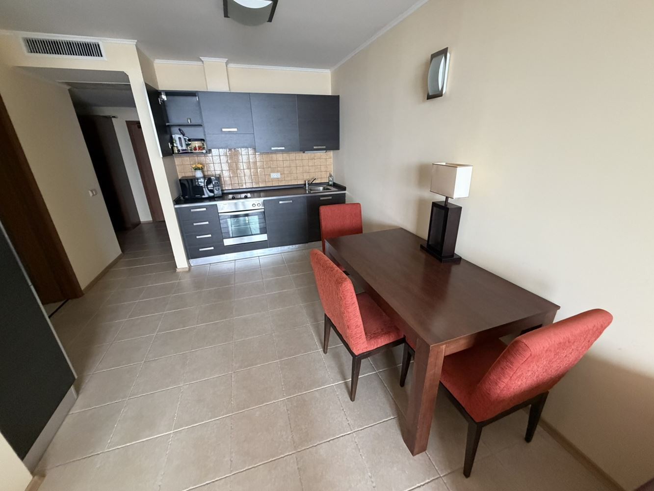 Апартамент с двумя спальнями в Поморие с фронтальным видом на море – роскошная жизнь на первой линии