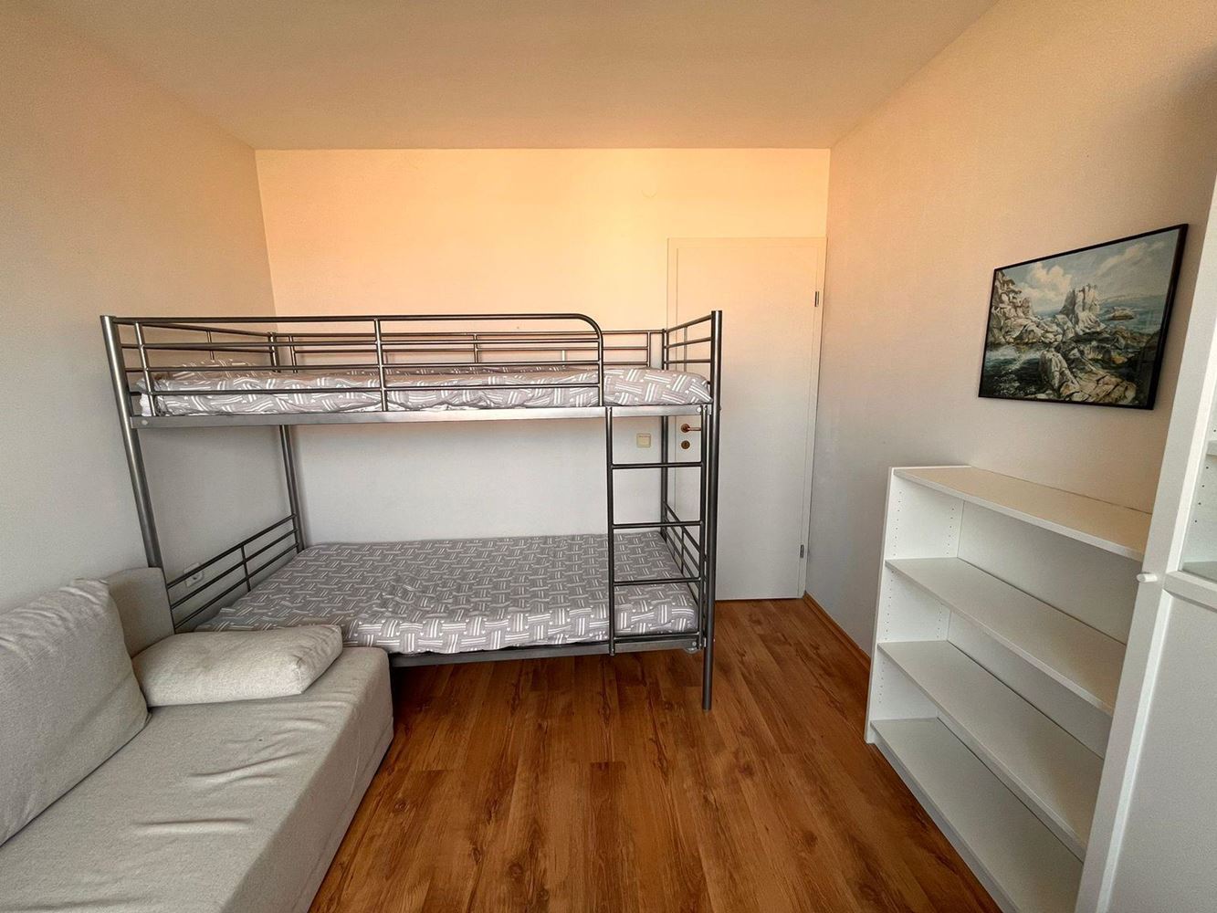 Двухкомнатная квартира в Солнечном Береге – уют, спокойствие и зелёная среда в прекрасном комплексе