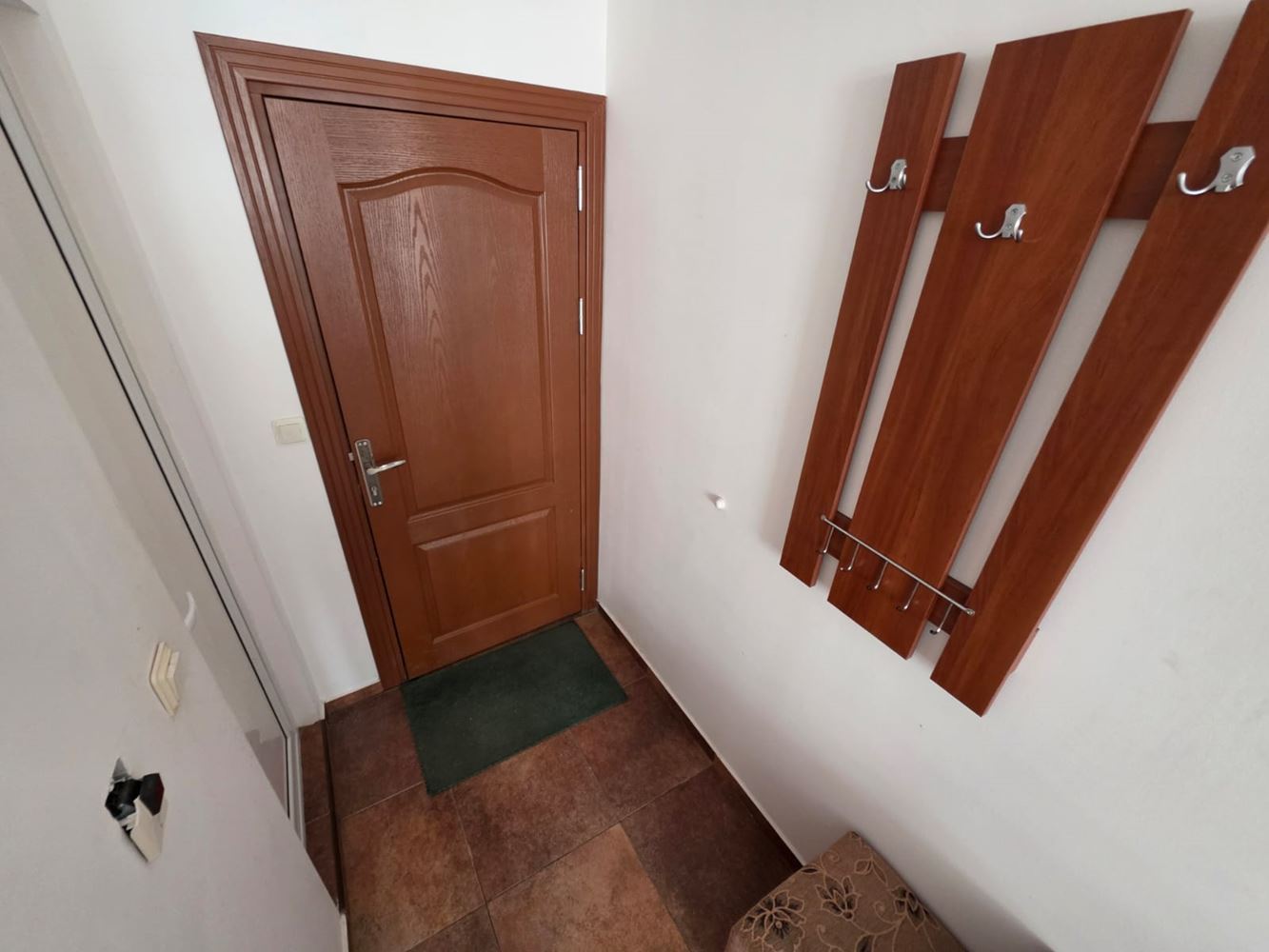 Студия в Солнечном Береге – современное здание, отличное расположение и полный комфорт для отдыха и инвестиций