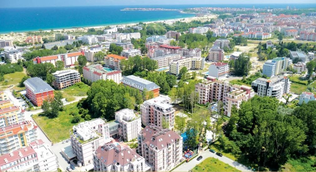 Светлая и уютная студия с видом на красивую внутреннюю территорию – комфорт и спокойствие в современном комплексе