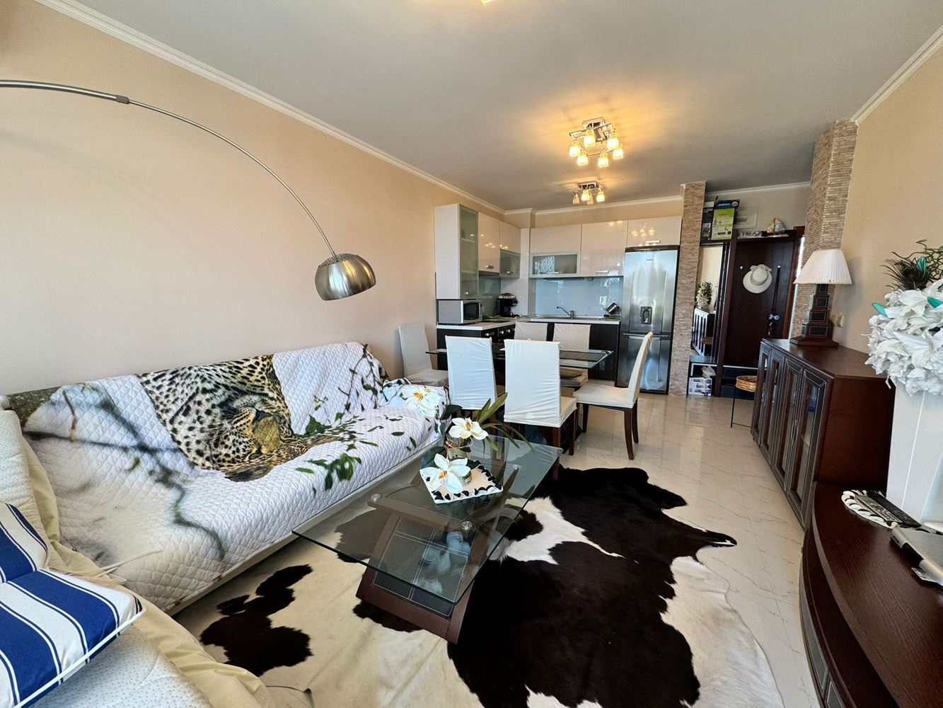 Стильная двухкомнатная квартира в элитном комплексе в самом сердце Святого Власа