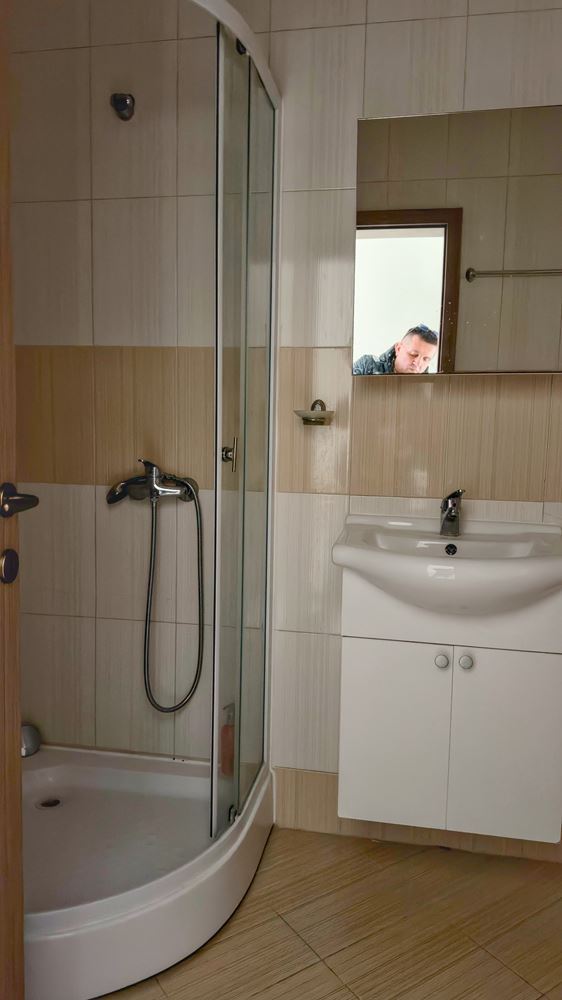 Просторная студия с террасой в современном комплексе на Солнечном берегу – комфорт и развлечения в шаговой доступности от моря