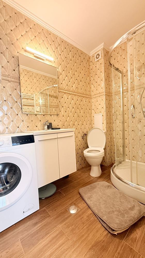 Роскошный двухуровневый апартамент с тремя спальнями в центре Солнечного Берега – простор, стиль и комфорт на двух уровнях