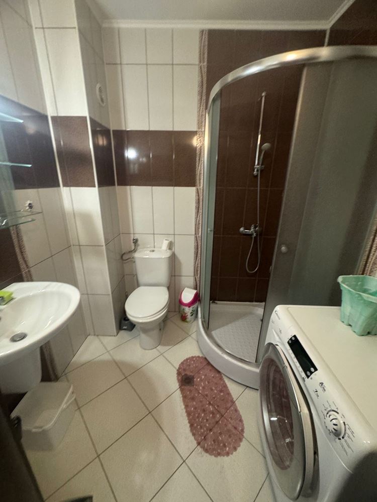 Уютная полностью меблированная студия в 300 м от моря в Поморие – отличная инвестиция и курортная недвижимость