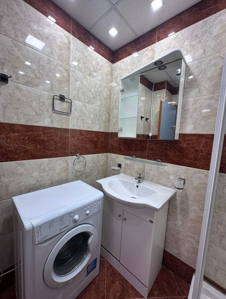 Двухкомнатная квартира с частичным видом на море в Святом Власе – меблированная, после ремонта, в элитном закрытом комплексе