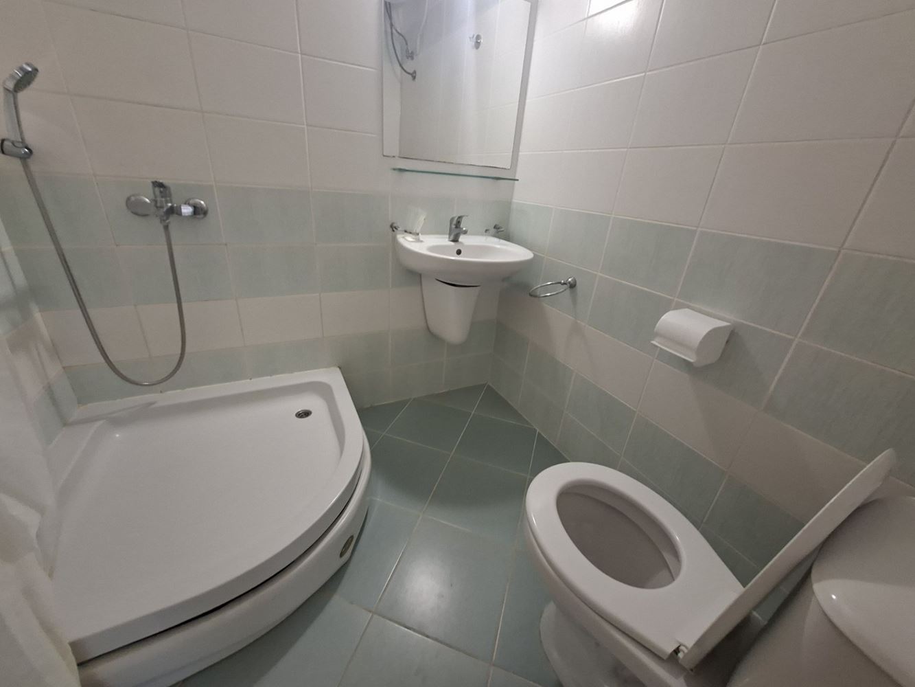  Просторная двухкомнатная квартира (с одной спальней) с полной курортной инфраструктурой в Солнечном береге