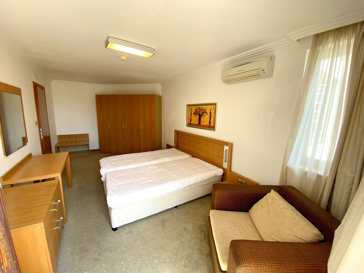 Двухкомнатная квартира  на первой линии моря в Равде – роскошь, природа и впечатляющий вид на бассейн