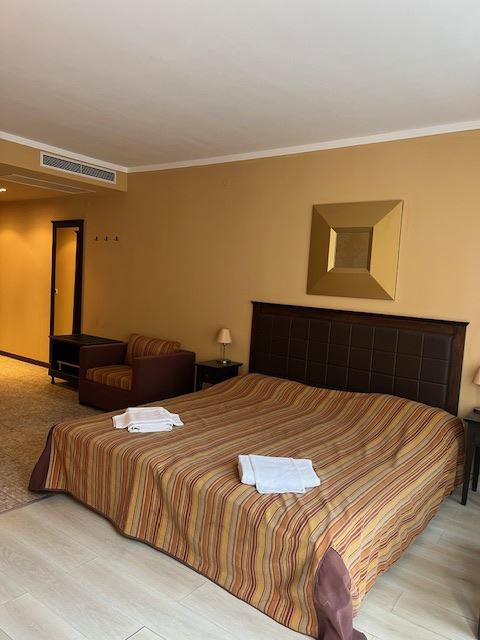 Просторная студия в роскошном комплексе всего в 50 м от пляжа на Солнечном берегу