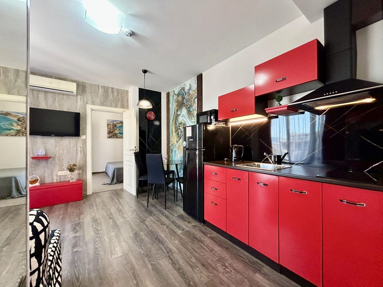 Апартамент с одной спальней и двумя просторными террасами в Солнечном Береге — полностью меблирован и готов к использованию
