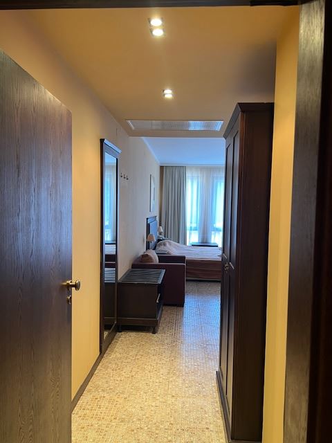 Просторная студия в роскошном комплексе всего в 50 м от пляжа на Солнечном берегу