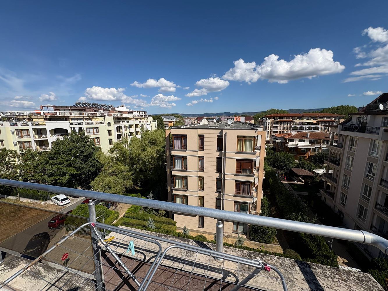 Двухкомнатная квартира с потенциалом в самой зелёной части Солнечного Берега