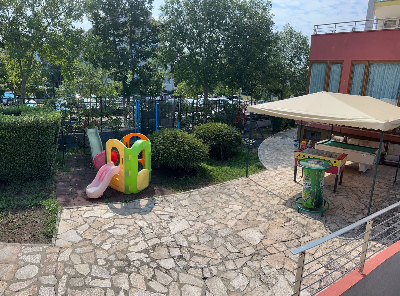 Просторная квартира с одной спальней в Солнечном Береге – всего в 300 м от пляжа