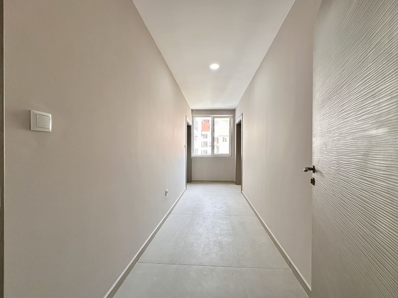 Уютная квартира с одной спальней с видом на бассейн и зелёные зоны в Солнечном Береге – готова к использованию