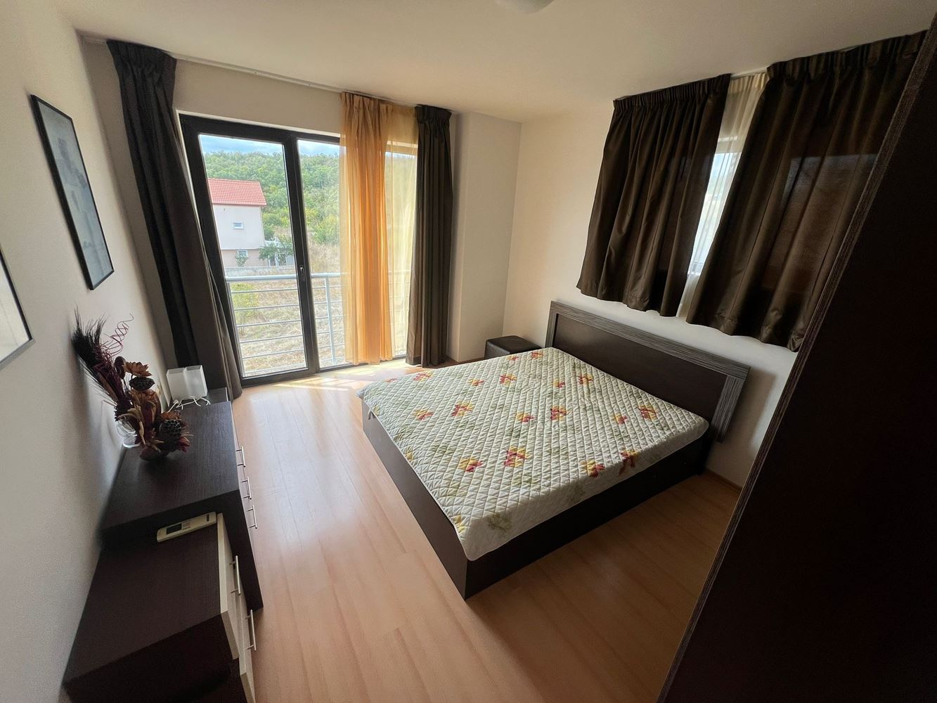 Квартира с двумя спальнями в современном комплексе – полностью меблирована и готова к вашей новой жизни