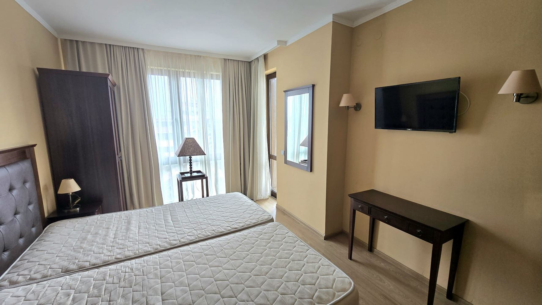 Элегантная квартира с одной спальней в роскошном комплексе с элитными удобствами в Солнечном Береге