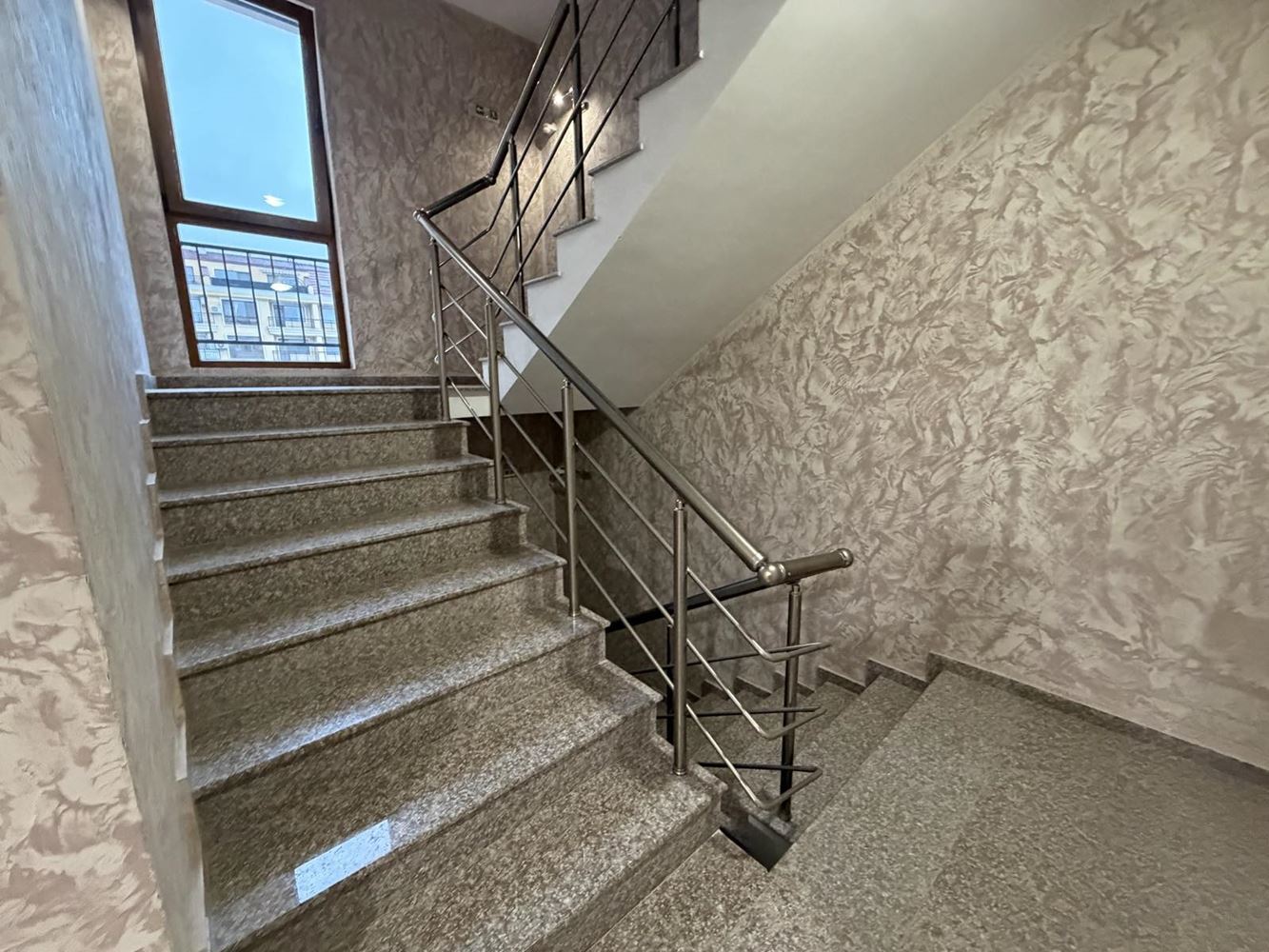 Апартамент с одной спальней в современном комплексе в нескольких шагах от моря в Равде – идеальный выбор для инвестиций или уютного дома