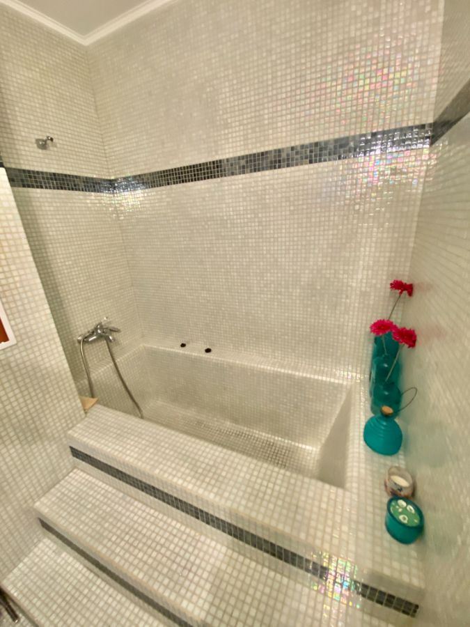 Уникальная двухуровневая квартира в комплексе премиум-класса в городе Несебр