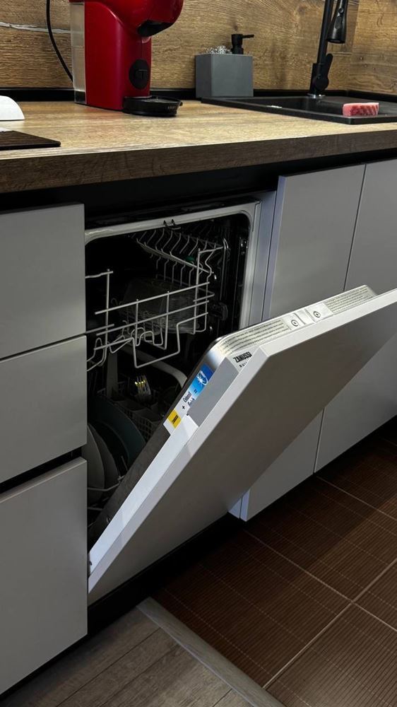 Квартира с одной спальней в престижном комплексе с видом на море и зелень