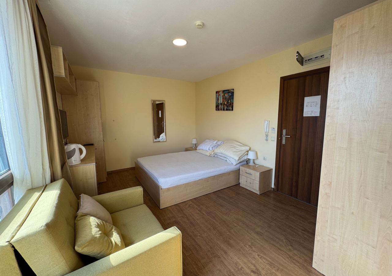 Студия на первой линии моря в Свети Влас – сочетание локации и комфорта