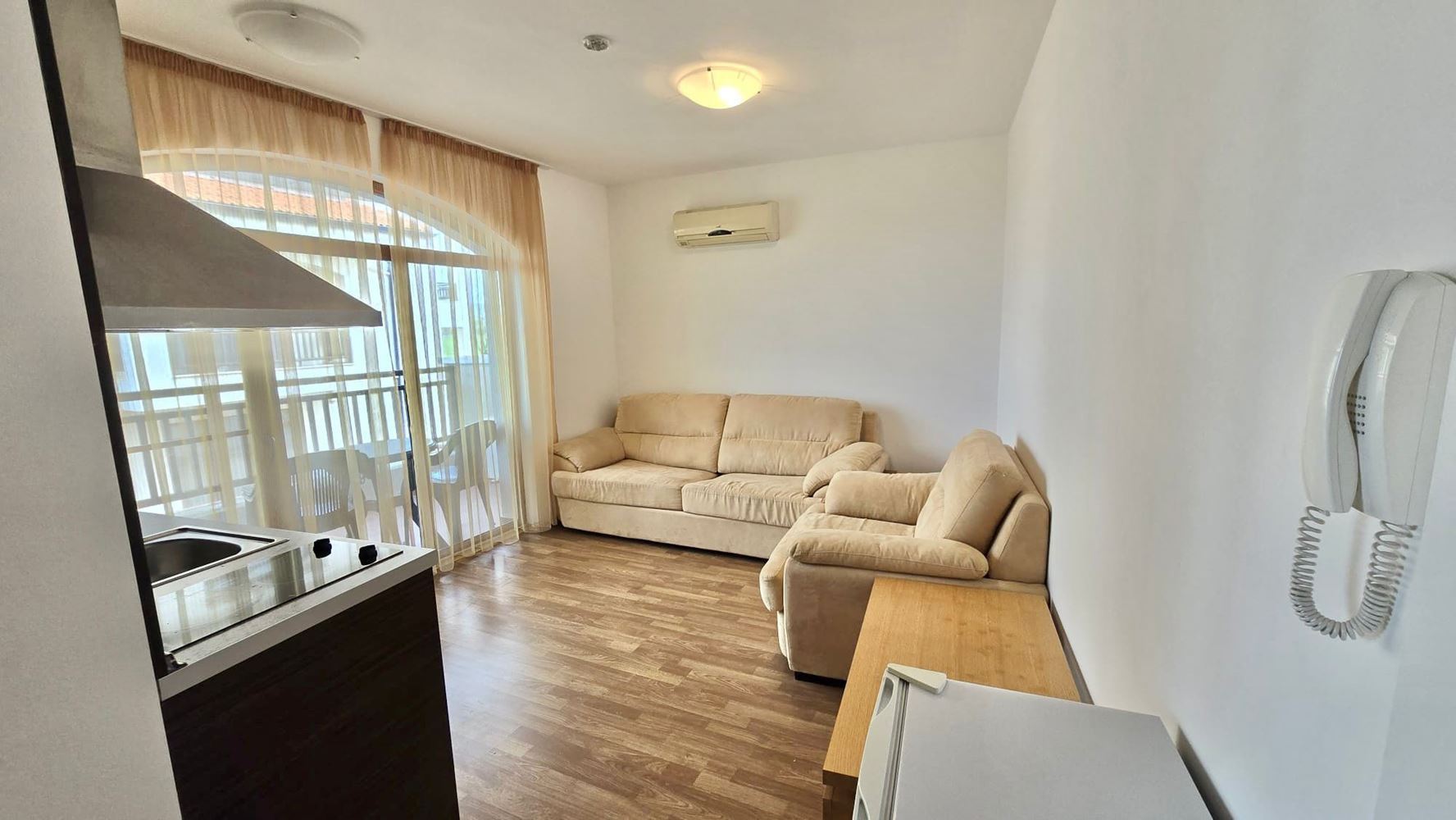 Привлекательный апартамент с одной спальней и видом на бассейн в Ахелое