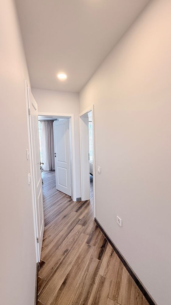 Роскошная квартира с тремя спальнями на первой линии в Равде – простор, престиж и впечатляющая морская панорама