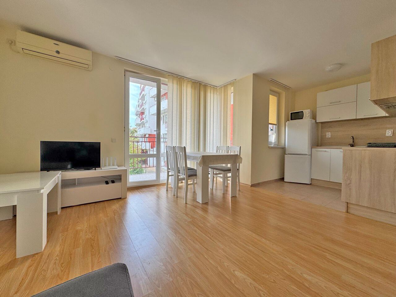 Готова к заселению! Двухкомнатная квартира в привлекательном комплексе в Святом Власе