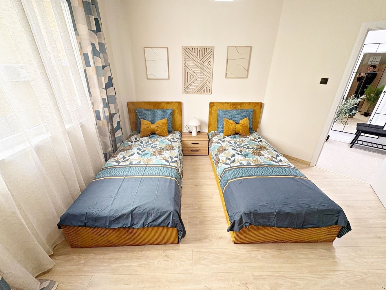 Два независимых жилых пространства с видом на море в центре Святого Власа – дизайнерский интерьер и собственное парковочное место